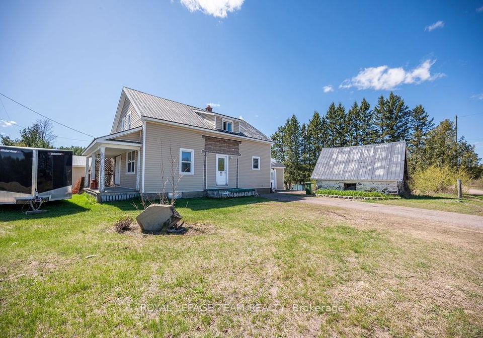 466-barron-canyon-road-petawawa-ontario-x12091665
