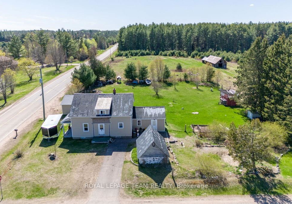 466-barron-canyon-road-petawawa-ontario-x12091665