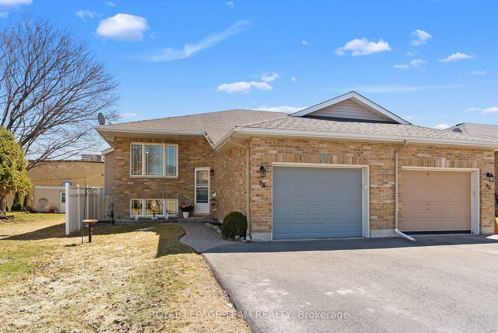 88-thomas-street-s-arnprior-ontario-x12091927