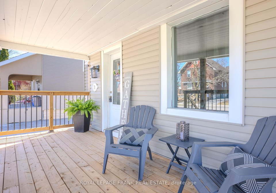71-cambridge-street-s-kawartha-lakes-ontario-x12092130