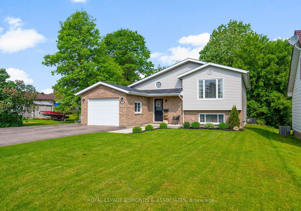 612-fairview-avenue-s-laurentian-valley-ontario-x12092814