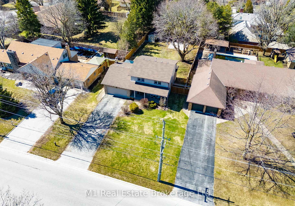 335-elora-street-centre-wellington-ontario-x12093144
