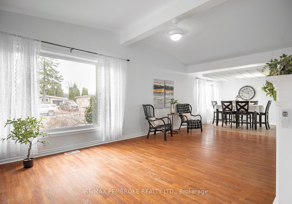 84-frontenac-crescent-deep-river-ontario-x12093179