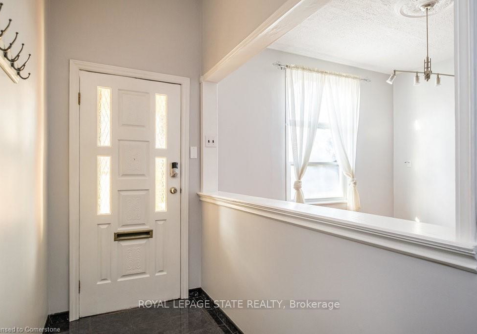 136-dundurn-street-n-hamilton-ontario-x12093244