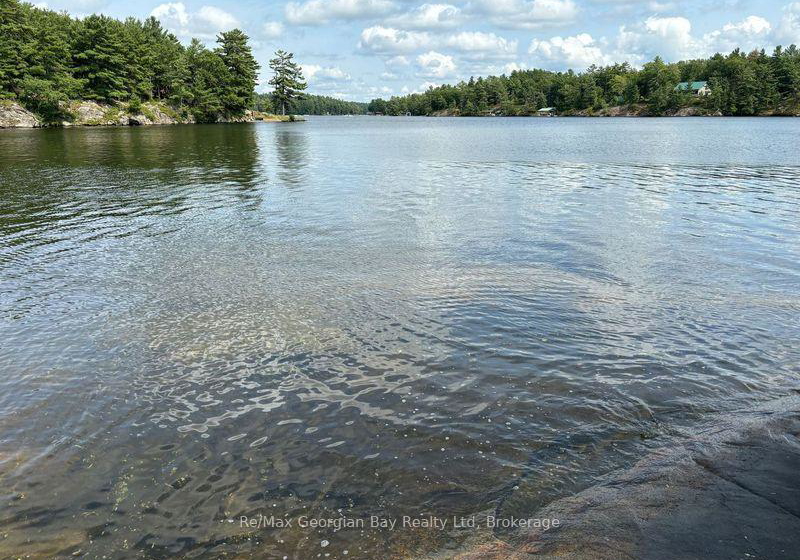 70547-severn-river-shore-muskoka-lakes-ontario-x12093880