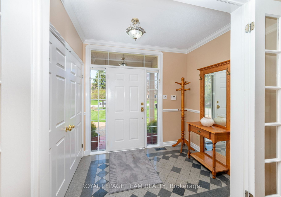 5530-pettapiece-crescent-ottawa-ontario-x12094755