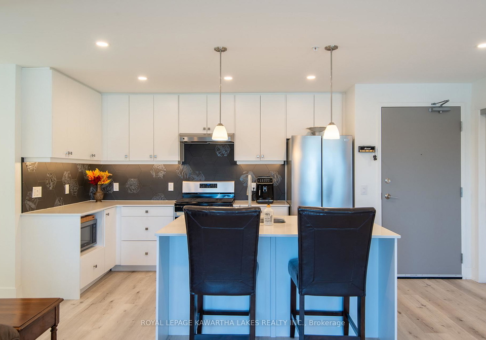 19-west-street-n-kawartha-lakes-ontario-x12094763