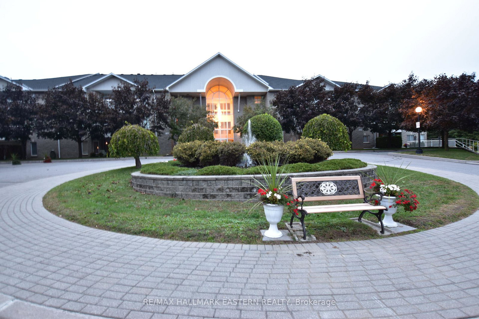 1099-clonsilla-avenue-peterborough-west-ontario-x12094785