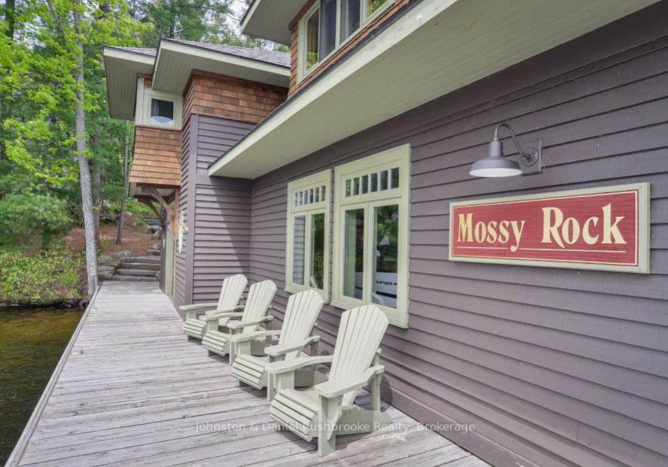 0-mossy-rock-muskoka-lakes-ontario-x12094945