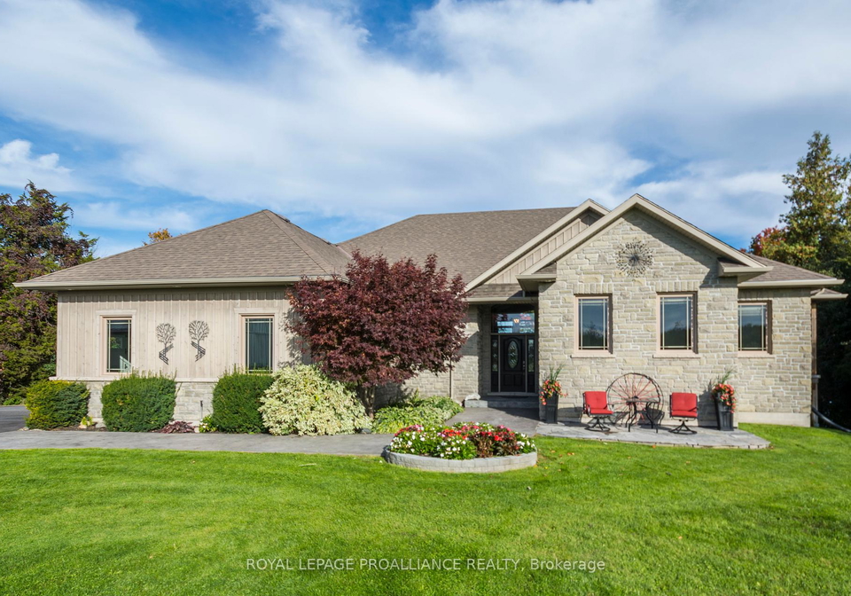 4992-county-road-1-prince-edward-county-ontario-x12095827