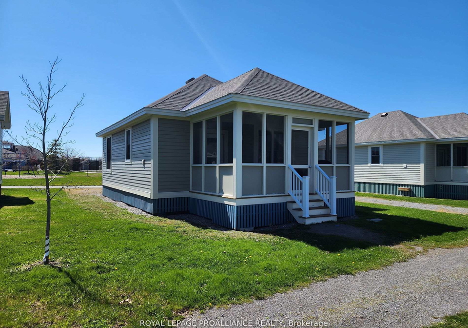 38-meadow-view-lane-prince-edward-county-ontario-x12096046