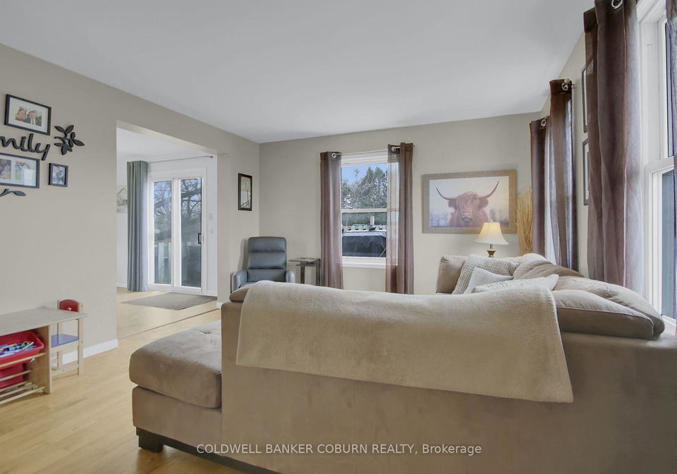 10658-main-street-north-dundas-ontario-x12097751