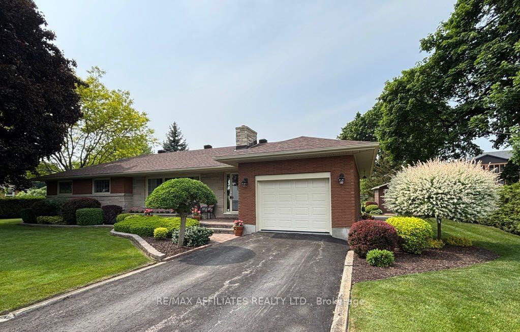 1680-county-2-road-augusta-ontario-x12098955