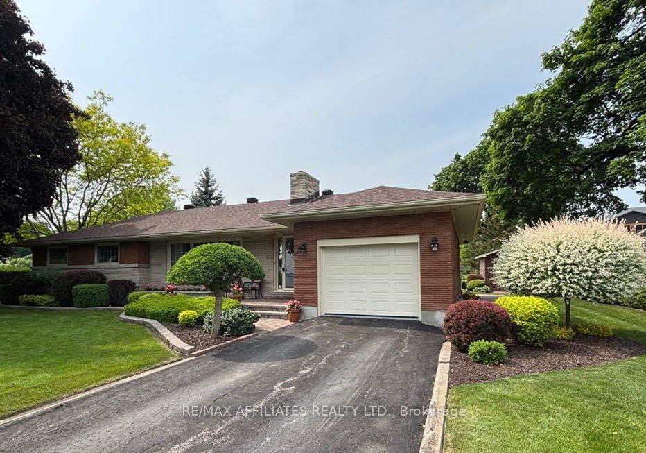 1680-county-2-road-augusta-ontario-x12098955
