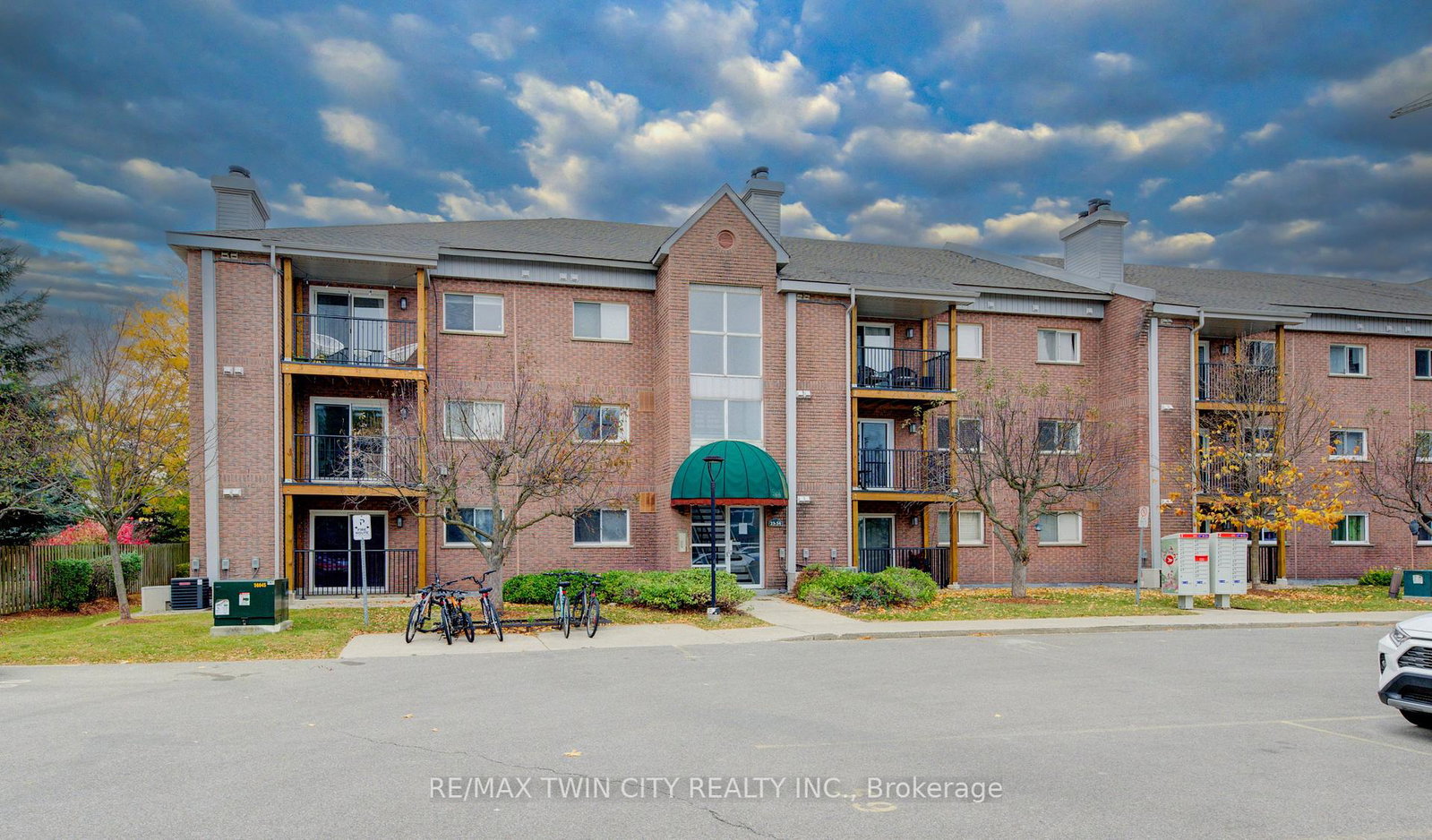3085-kingsway-drive-kitchener-ontario-x12099215