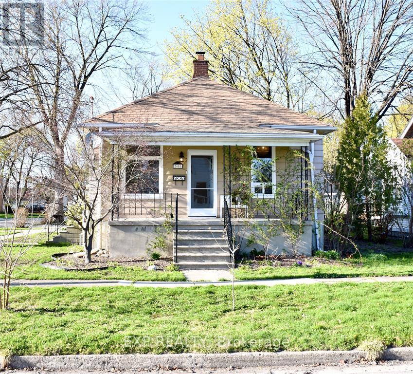 408-cromwell-street-sarnia-ontario-x12099285