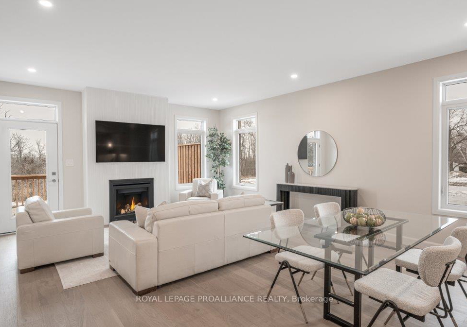 126-stonecrest-boulevard-quinte-west-ontario-x12099526