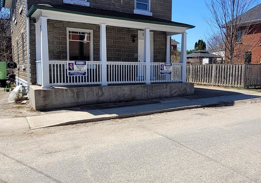 10-ogden-avenue-smith-falls-ontario-x12101011