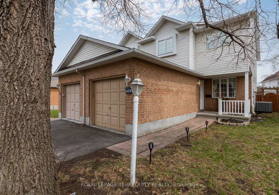 32b-woodford-way-ottawa-ontario-x12101038