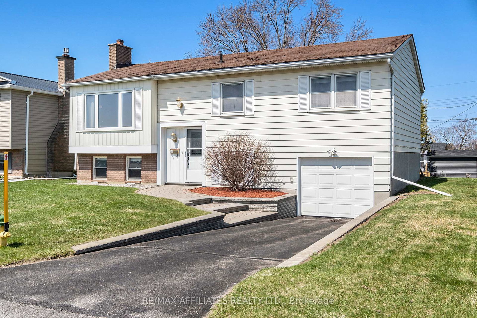 14-ross-street-e-smith-falls-ontario-x12101255