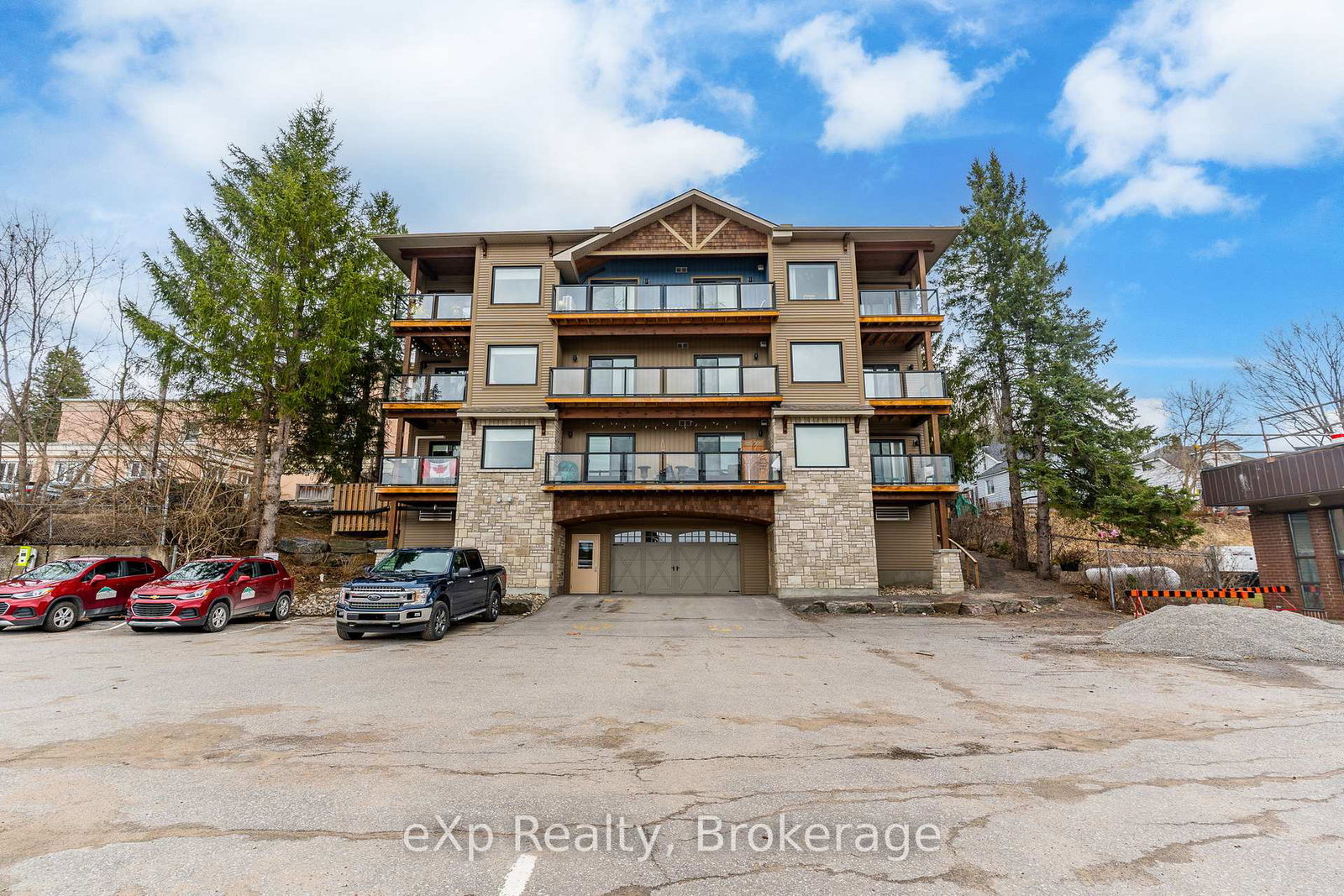 9-newcastle-street-minden-hills-ontario-x12102275