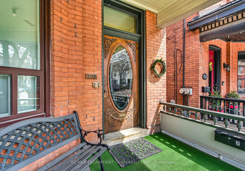 204-herkimer-street-hamilton-ontario-x12102697