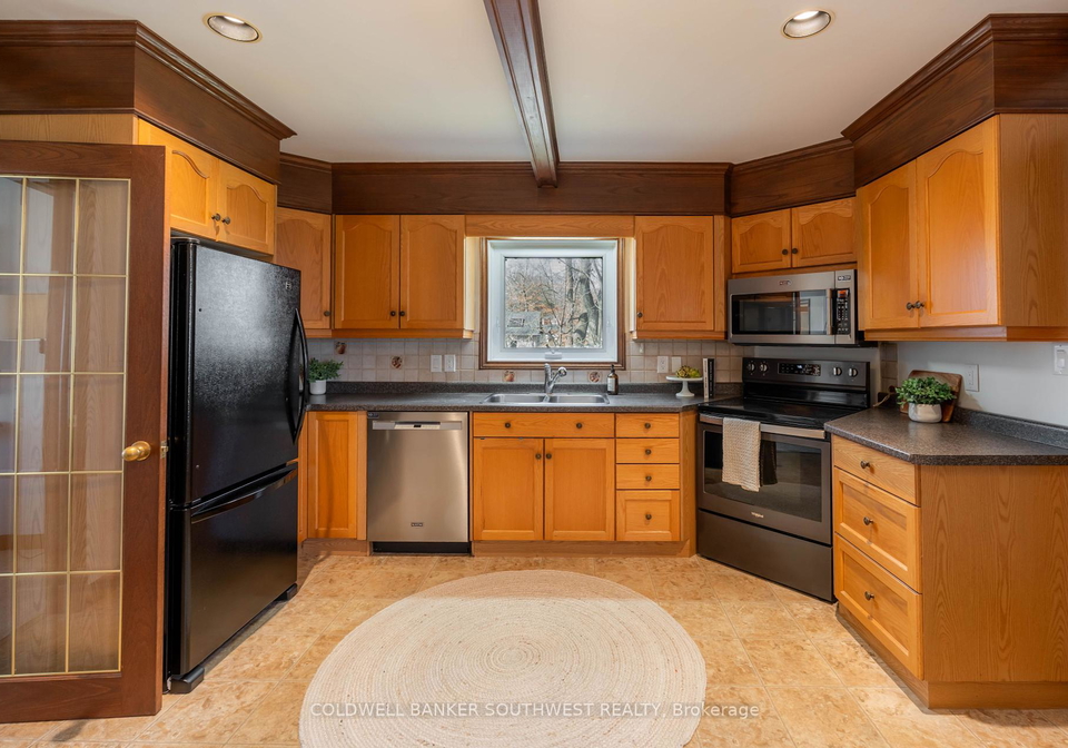 803-parkway-st-clair-ontario-x12103140