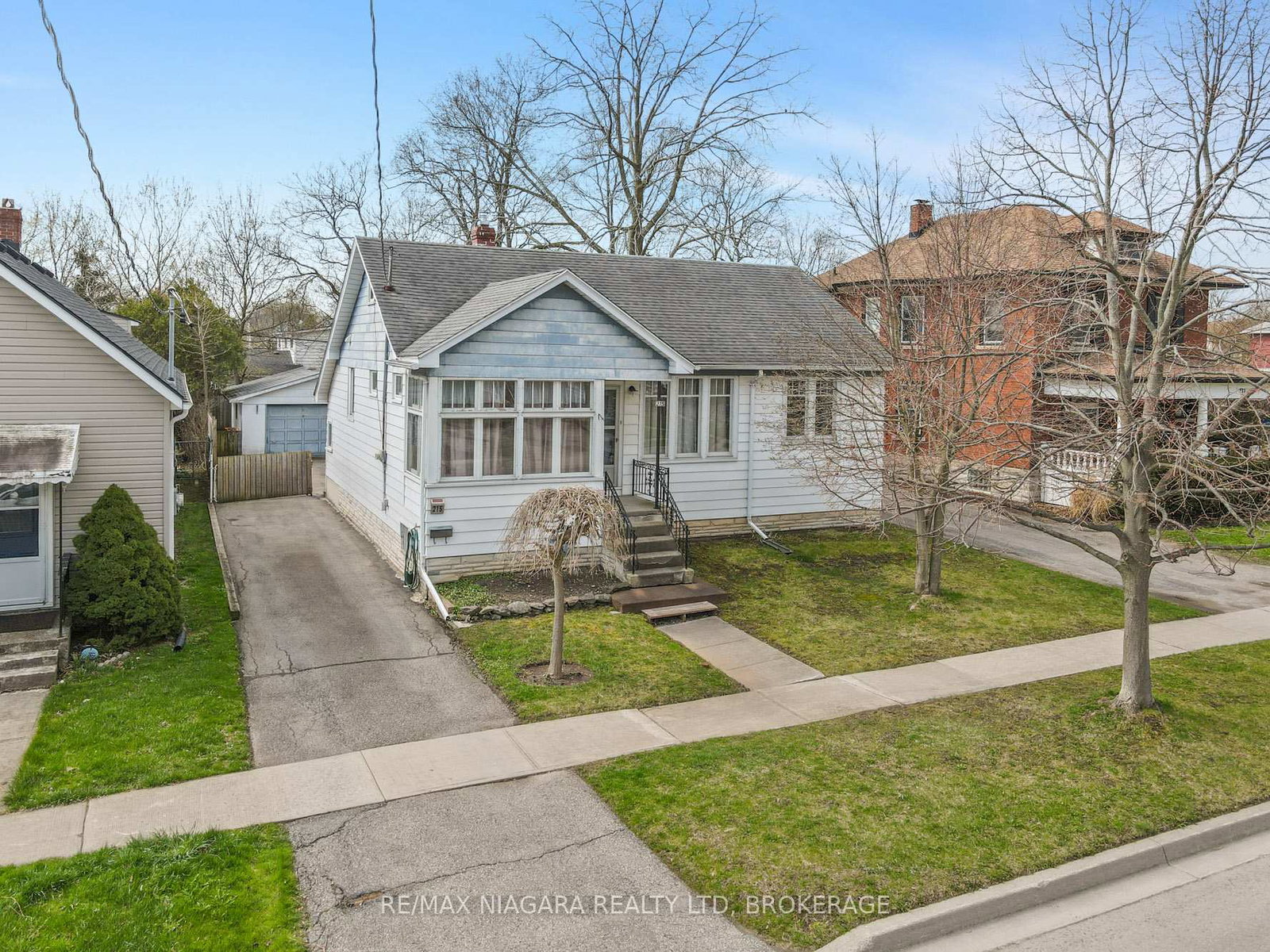 215-phipps-street-fort-erie-ontario-x12103583