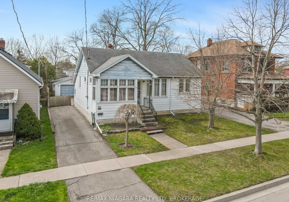 215-phipps-street-fort-erie-ontario-x12103583
