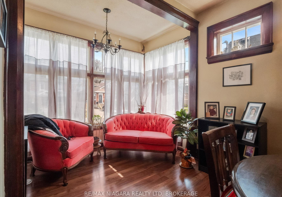 215-phipps-street-fort-erie-ontario-x12103583