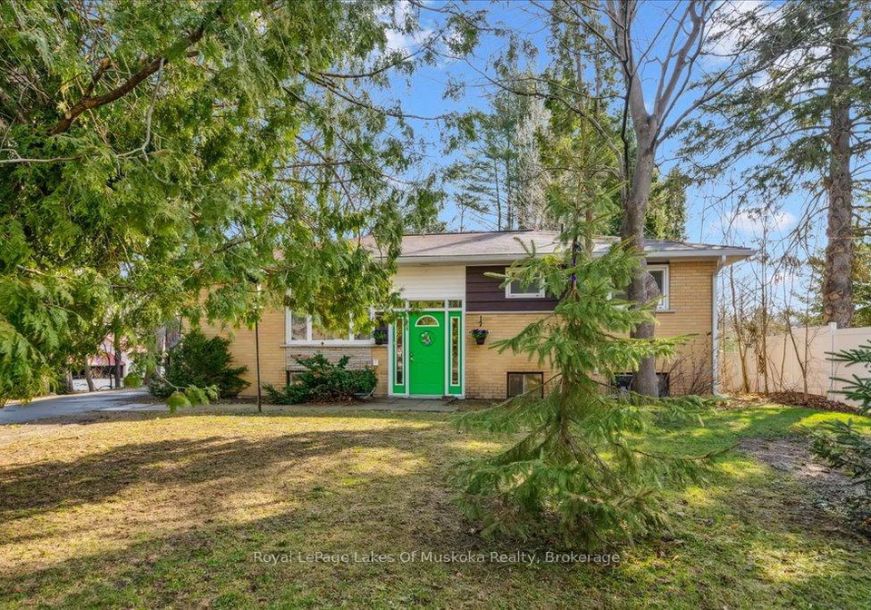 152-ann-street-bracebridge-ontario-x12103896