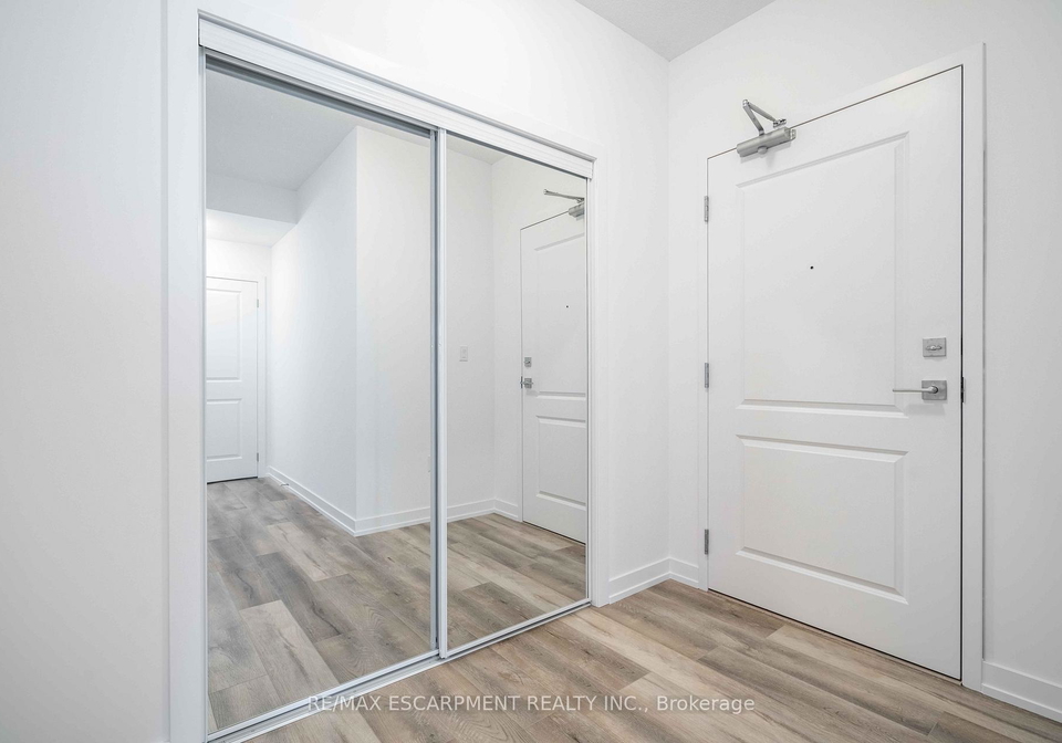 470-dundas-street-e-hamilton-ontario-x12103959