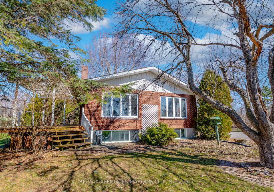 10984-county-road-2-south-dundas-ontario-x12104009