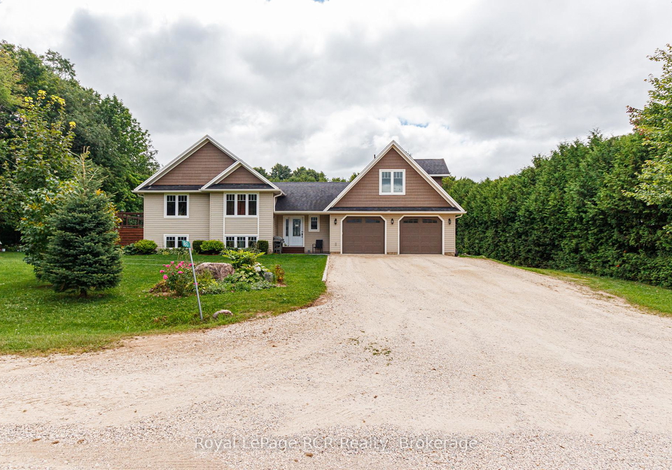 180-raglan-street-grey-highlands-ontario-x12104906