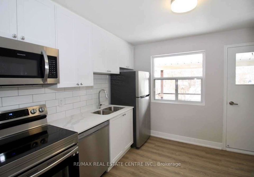 424-argyle-street-cambridge-ontario-x12104942