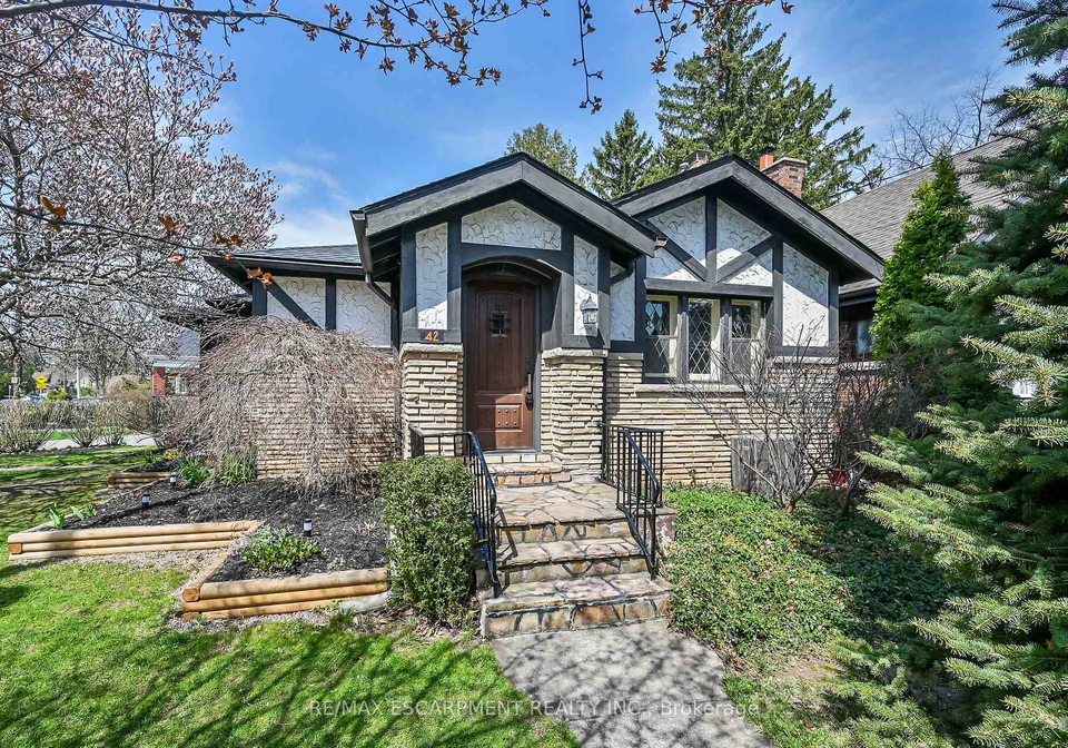 42-newton-avenue-hamilton-ontario-x12105526