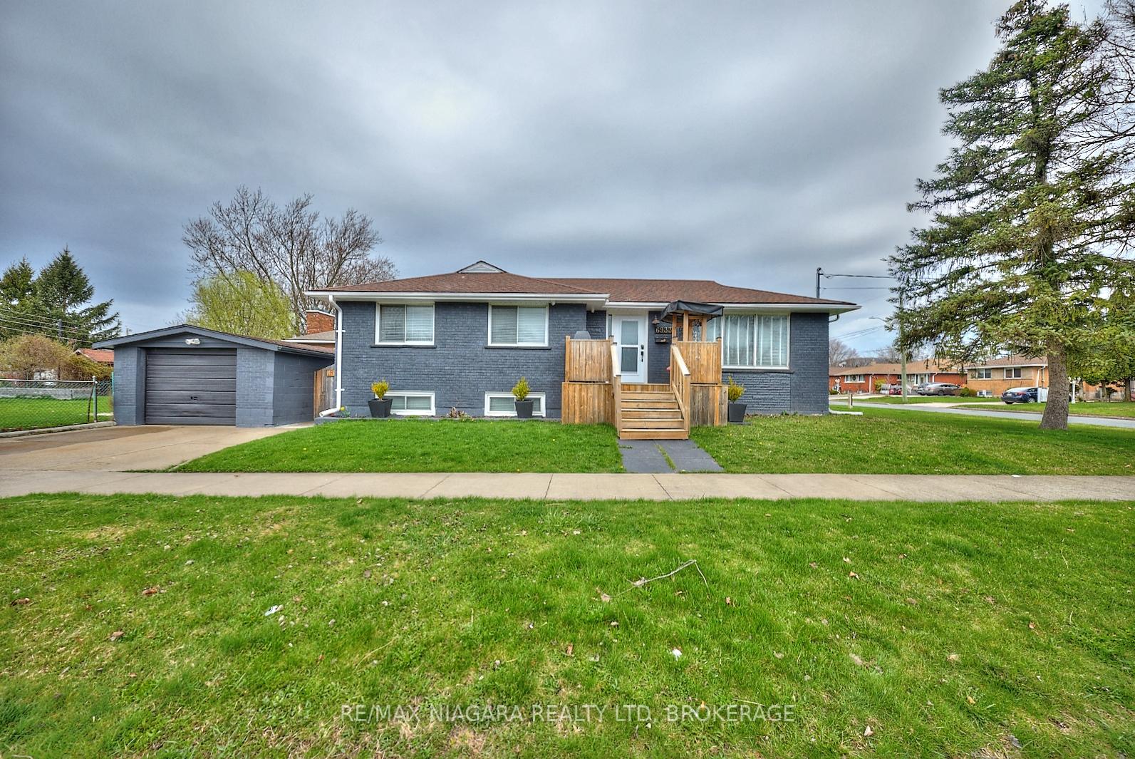 6933-hagar-avenue-niagara-falls-ontario-x12105678