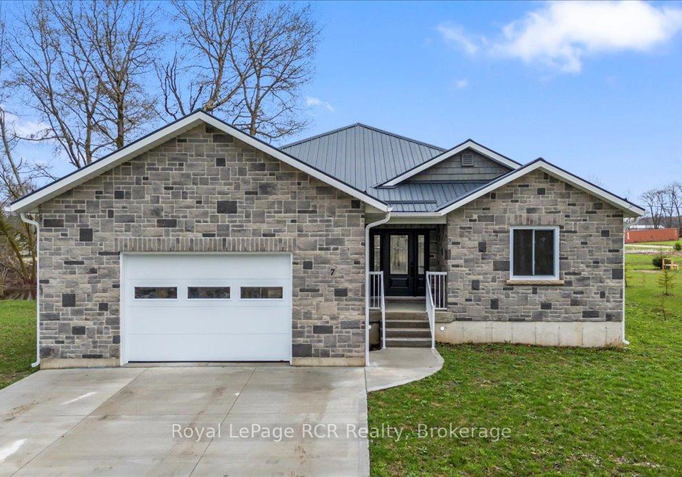 7-mill-street-west-grey-ontario-x12105827