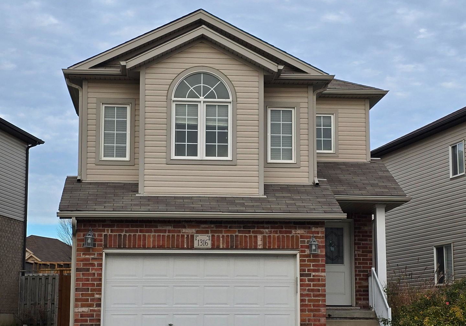 1316-countrystone-drive-waterloo-ontario-x12106586