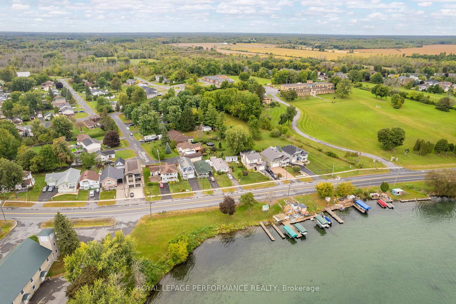 18329-county-road-2-south-glengarry-ontario-x12106811