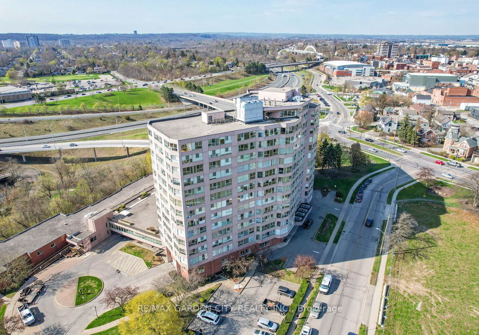 7-gale-crescent-st-catharines-ontario-x12107759