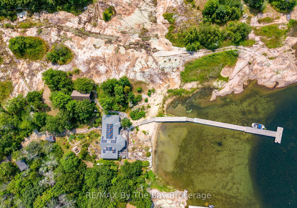 3854-is-630-georgian-bay-ontario-x12107893