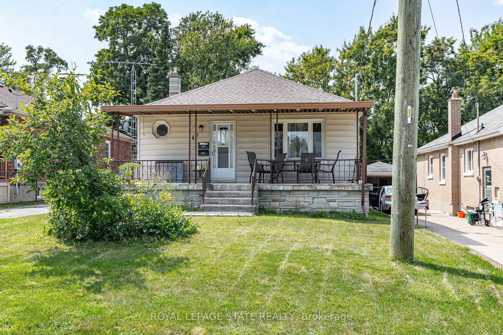 17-prestwick-avenue-st-catharines-ontario-x12108106