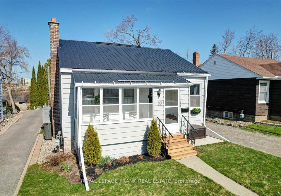 10-edgewater-boulevard-peterborough-east-ontario-x12109536
