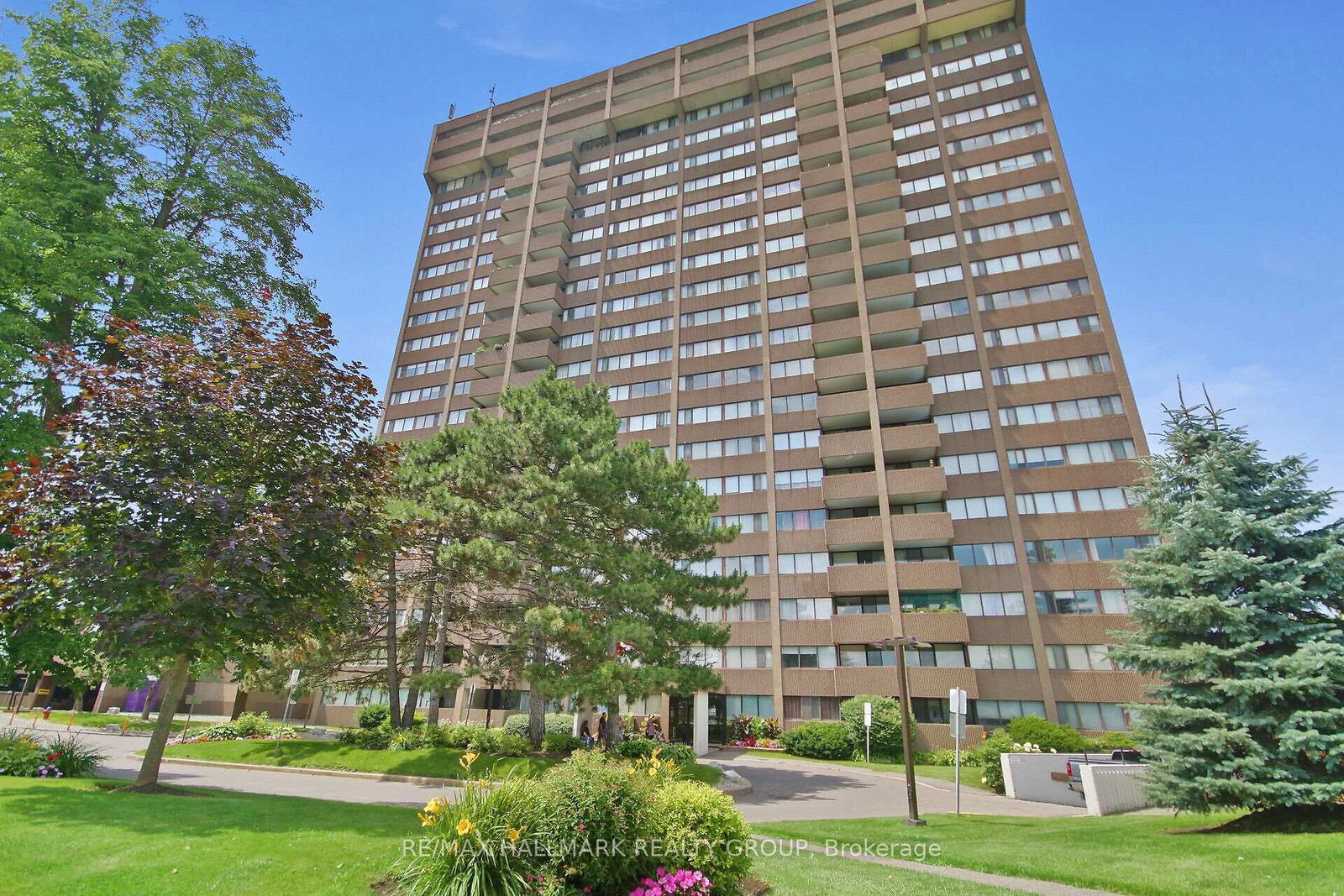 1285-cahill-drive-ottawa-ontario-x12110369