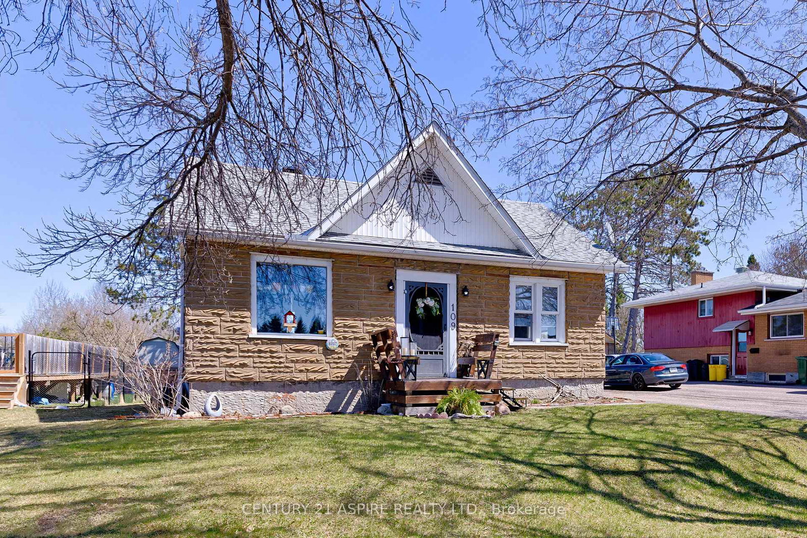 109-golf-course-road-laurentian-valley-ontario-x12110610