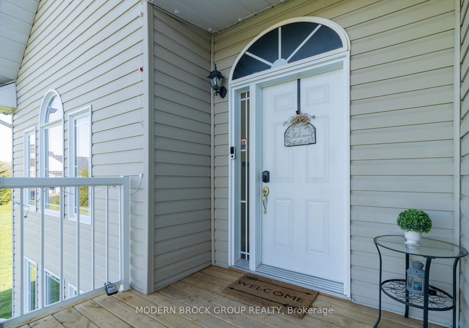 1444-maplewood-drive-elizabethtown-kitley-ontario-x12111000