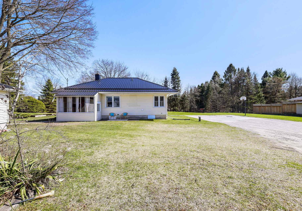 51-lafferty-road-quinte-west-ontario-x12112012