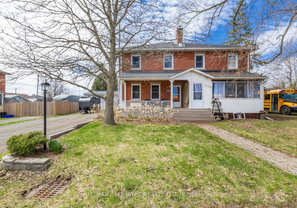 746-benson-street-w-edwardsburghcardinal-ontario-x12112189
