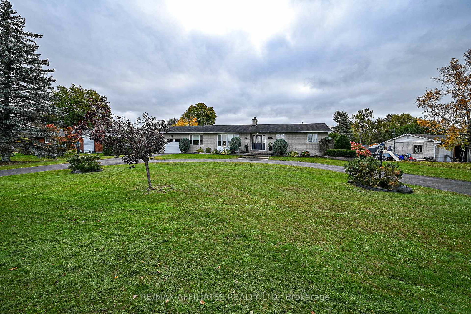 1532-bella-vista-drive-ottawa-ontario-x12112260